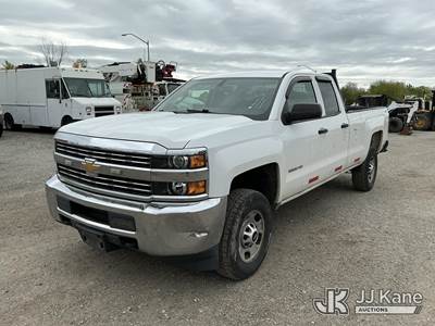 2015 Chevrolet Silverado 2500HD 4x4 Extended-Cab Pickup Truck