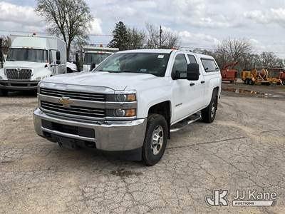 2015 Chevrolet Silverado 2500HD 4x4 Extended-Cab Pickup Truck