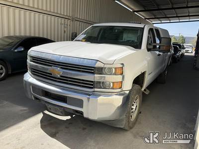 2018 Chevrolet Silverado 2500HD Crew-Cab Pickup Truck