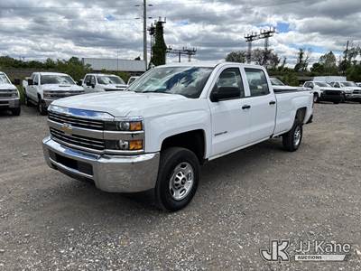 2017 Chevrolet Silverado 2500HD 4x4 Crew-Cab Pickup Truck
