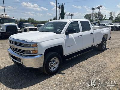 2017 Chevrolet Silverado 2500HD 4x4 Crew-Cab Pickup Truck