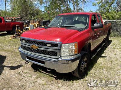 2012 Chevrolet Silverado 2500HD Extended-Cab Pickup Truck