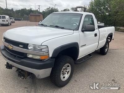 2001 Chevrolet Silverado 2500HD 4x4 Dump Truck