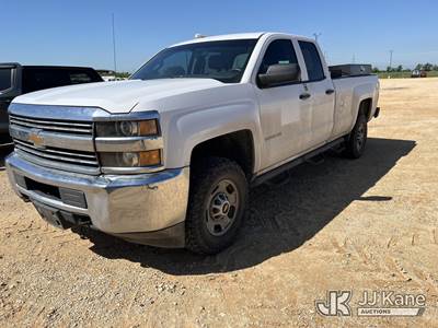 2015 Chevrolet Silverado 2500HD Extended-Cab Pickup Truck