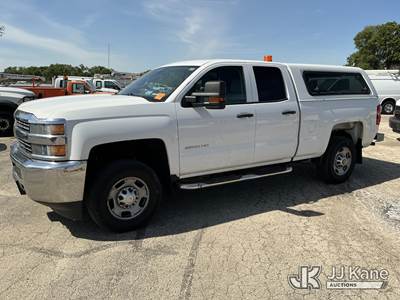 2015 Chevrolet Silverado 2500HD Extended-Cab Pickup Truck