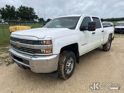 2018 Chevrolet Silverado 2500HD 4x4 Crew-Cab Pickup Truck