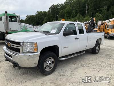 2013 Chevrolet Silverado 2500HD 4x4 Extended-Cab Pickup Truck