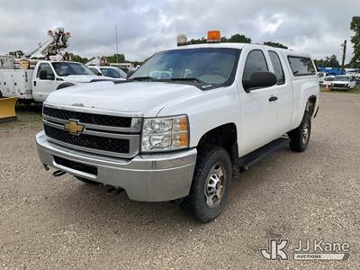 2012 Chevrolet Silverado 2500HD Extended-Cab Pickup Truck
