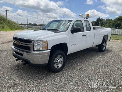 2013 Chevrolet Silverado 2500HD 4x4 Extended-Cab Pickup Truck