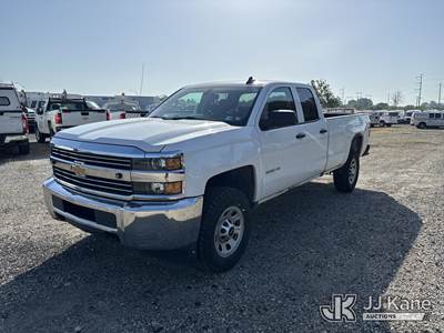 2016 Chevrolet Silverado 2500HD 4x4 Extended-Cab Pickup Truck