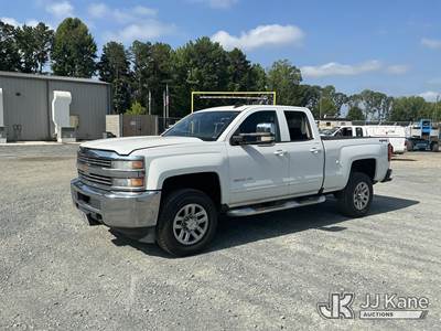 2016 Chevrolet Silverado 2500HD 4x4 Extended-Cab Pickup Truck