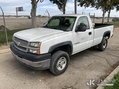 2004 Chevrolet Silverado 2500HD Pickup Truck