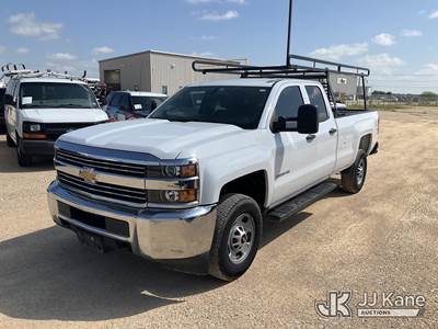 2015 Chevrolet Silverado 2500HD Extended-Cab Pickup Truck