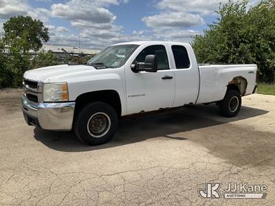2008 Chevrolet Silverado 2500HD Extended-Cab Pickup Truck