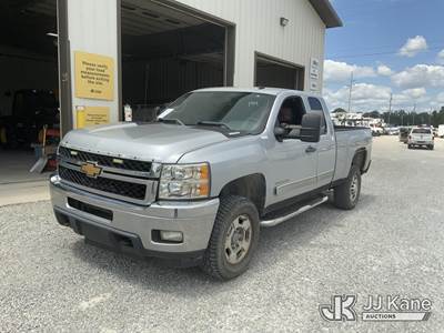 2012 Chevrolet Silverado 2500HD 4x4 Extended-Cab Pickup Truck