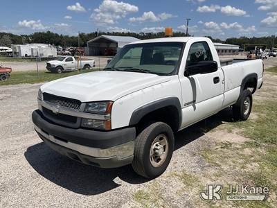 2004 Chevrolet Silverado 2500HD Pickup Truck