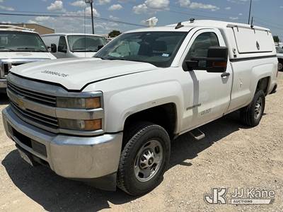 2015 Chevrolet Silverado 2500HD 4x4 Pickup Truck