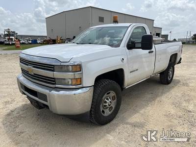 2015 Chevrolet Silverado 2500HD 4x4 Pickup Truck