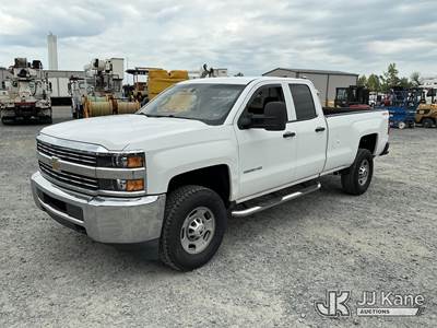 2015 Chevrolet Silverado 2500HD 4X4 Extended-Cab Pickup Truck