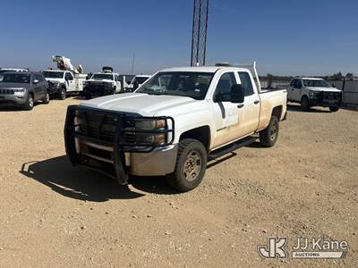 2016 Chevrolet Silverado 2500HD Extended-Cab Pickup Truck