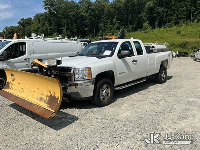 2013 Chevrolet Silverado 2500HD 4x4 Extended-Cab Pickup Truck