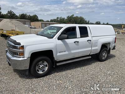 2015 Chevrolet Silverado 2500HD 4x4 Extended-Cab Pickup Truck