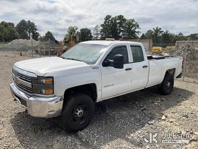 2015 Chevrolet Silverado 2500HD 4X4 Extended-Cab Pickup Truck