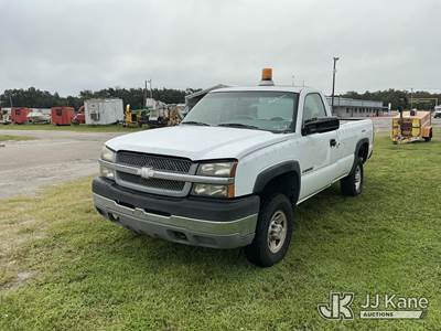 2004 Chevrolet Silverado 2500HD Pickup Truck