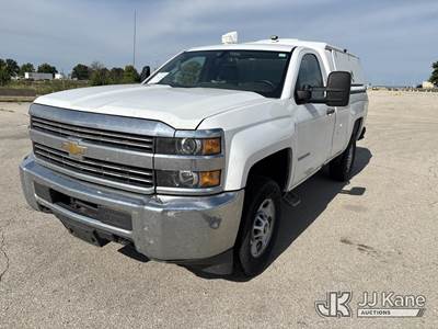 2015 Chevrolet Silverado 2500HD 4x4 Pickup Truck
