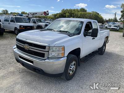 2011 Chevrolet Silverado 2500HD Extended-Cab Pickup Truck