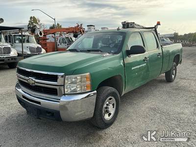 2007 Chevrolet Silverado 2500HD Crew-Cab Pickup Truck