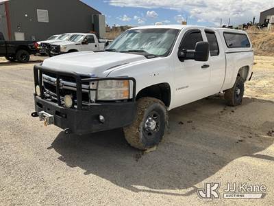 2009 Chevrolet Silverado 2500HD Extended-Cab Pickup Truck