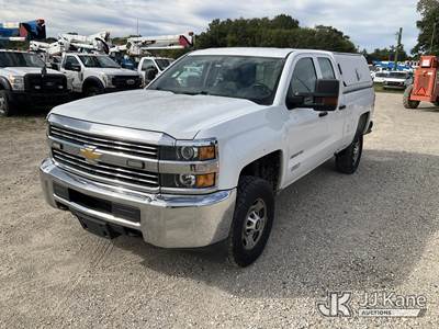 2017 Chevrolet Silverado 2500HD Double-Cab Pickup Truck