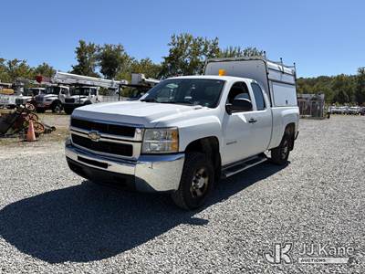2010 Chevrolet Silverado 2500HD 4x4 Extended-Cab Pickup Truck