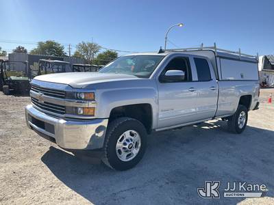 2018 Chevrolet Silverado 2500HD 4x4 Extended-Cab Pickup Truck