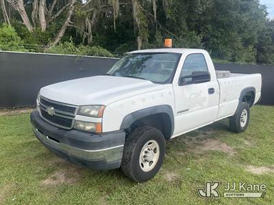 2006 Chevrolet Silverado 2500HD Pickup Truck