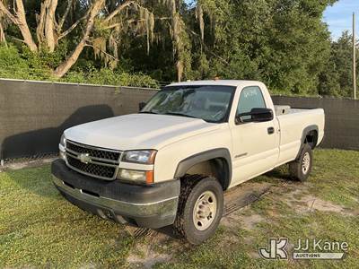 2006 Chevrolet Silverado 2500HD Pickup Truck