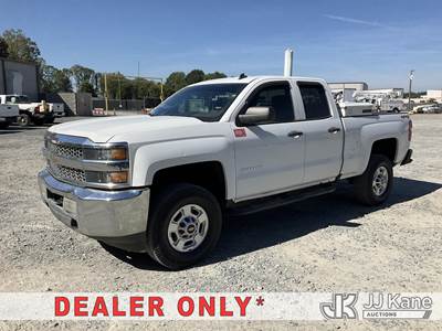 2015 Chevrolet Silverado 2500HD 4x4 Extended-Cab Pickup Truck