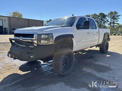 2009 Chevrolet Silverado 2500HD 4x4 Crew-Cab Pickup Truck