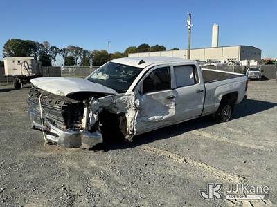 2018 Chevrolet Silverado 2500HD 4X4 Crew-Cab Pickup Truck