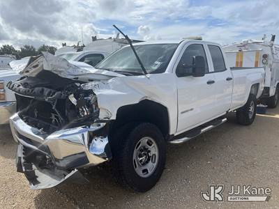2017 Chevrolet Silverado 2500HD 4x4 Extended-Cab Pickup Truck