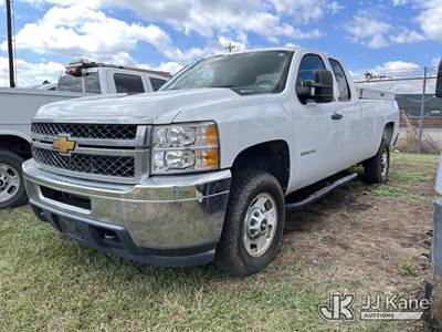 2013 Chevrolet Silverado 2500HD Extended-Cab Pickup Truck