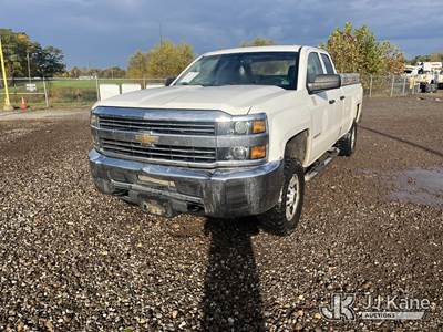 2017 Chevrolet Silverado 2500HD 4x4 Extended-Cab Pickup Truck