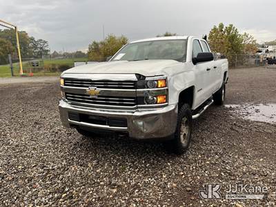 2017 Chevrolet Silverado 2500HD 4x4 Extended-Cab Pickup Truck