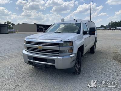 2015 Chevrolet Silverado 2500HD 4x4 Pickup Truck