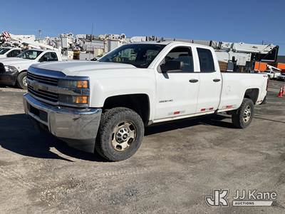 2016 Chevrolet Silverado 2500HD Extended-Cab Pickup Truck