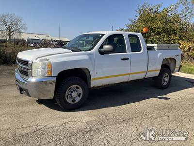 2009 Chevrolet Silverado 2500HD 4x4 Extended-Cab Pickup Truck