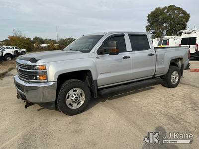 2016 Chevrolet Silverado 2500HD Crew-Cab Pickup Truck