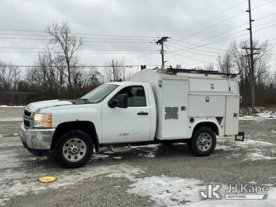 2013 Chevrolet Silverado 3500HD Enclosed Service Truck