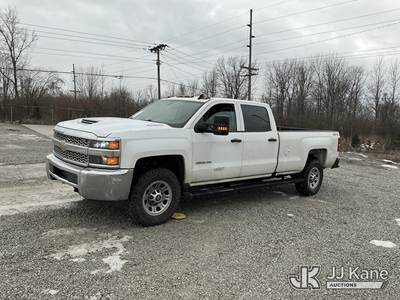2019 Chevrolet Silverado 3500HD 4x4 Crew-Cab Pickup Truck